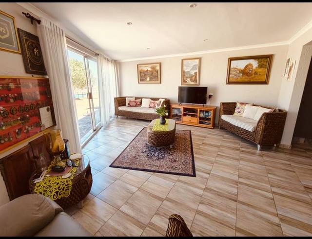 2 BEDROOM HOUSE FOR SALE IN VAAL MARINA